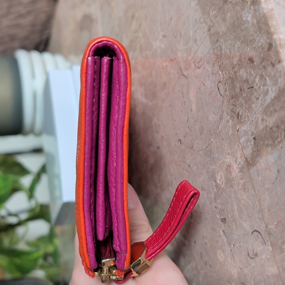 LIKE NEW Tory Burch Orange & Purple Wallet - Picture 4 of 11